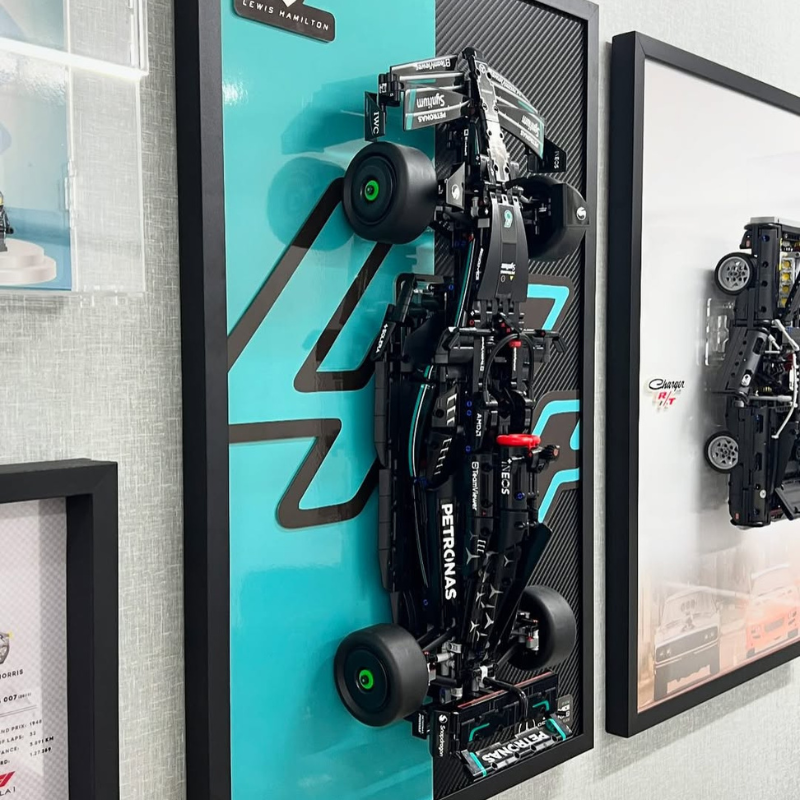 Formula 1 Mercedes W14 - 5 Frame